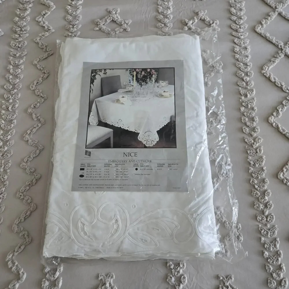 Vintage 80s Keeco Embroidered Cutwork Tablecloth Napkin Set White Cotton 68x86